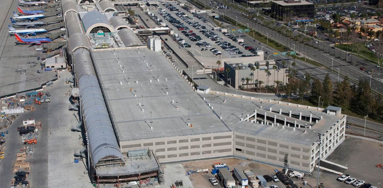 Delta Airlines SNA Terminal