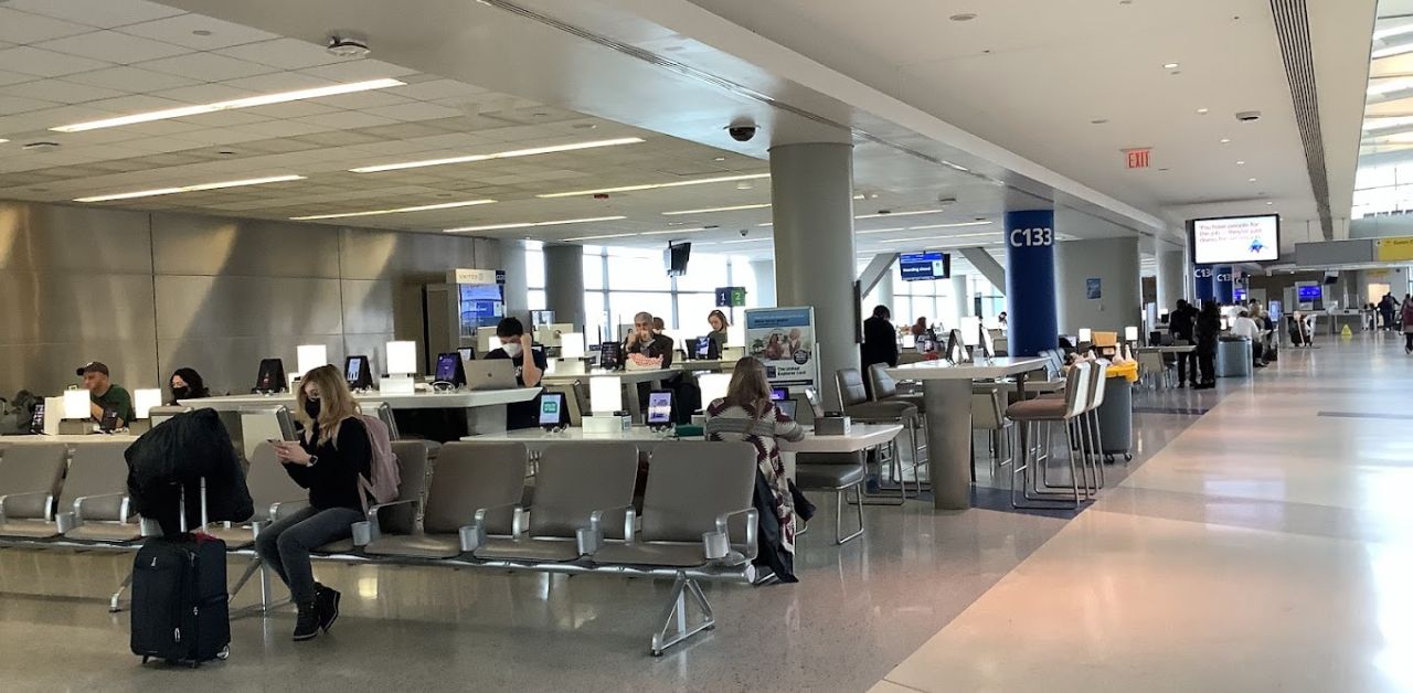 Delta Airlines EWR Terminal