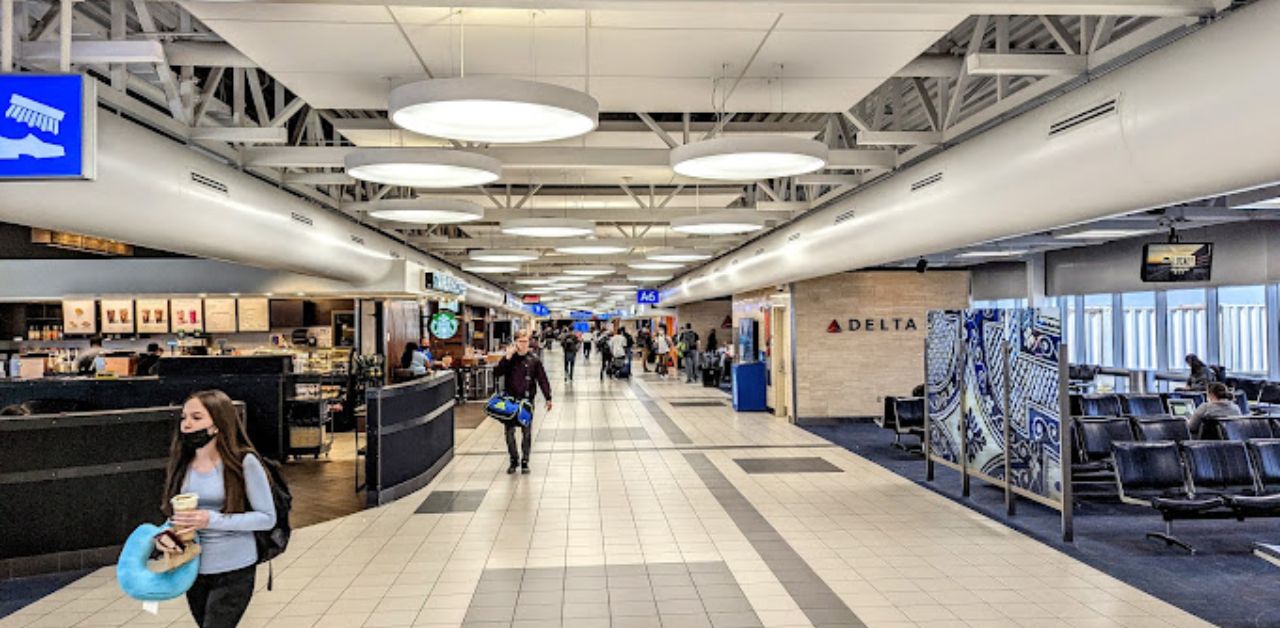 Delta Airlines STL Terminal